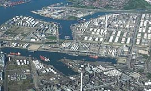 Tráfico de graneles líquidos 2013 en puertos europeos