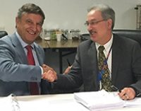 Navantia firma contrato de mantenimiento para los LHD australianos