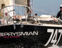 Velero de proa redonda encabeza la Mini Transat