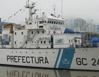 Argentina hunde un pesquero chino