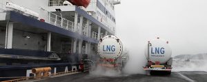 Skangas abasteciendo de LNG a Polaris