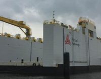 Nuevo dique flotante en el puerto de Amberes