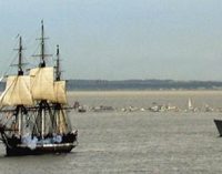 El buque de guerra más antiguo de EE.UU. vuelve al agua