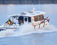 Catamarán Hydroville propulsado con hidrógeno