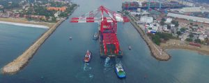 Nuevas grúas en el puerto de Manzanillo