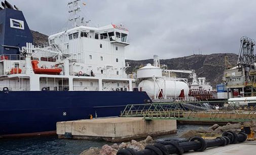 Realizan el mayor suministro de GNL a un buque en España