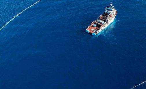 Maersk brinda apoyo marítimo para limpiar el vertedero de plástico más grande del Pacífico