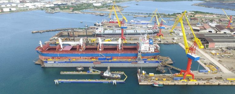 Damen_shiprepair_Coraçao