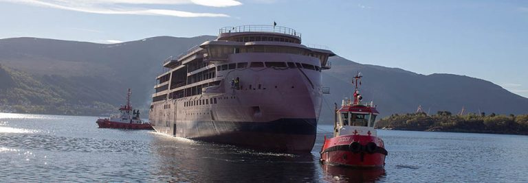 Hull_National_Geographic_Endurance