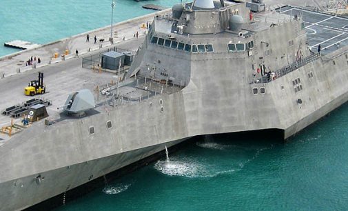 Puesta de quilla del 30º buque de combate literal USS Canberra
