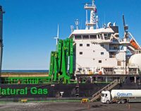 Transporte de hierro por mar con biocombustible