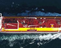 Total transporta por mar su primera carga de GNL neutro en carbono