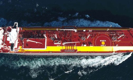 Total transporta por mar su primera carga de GNL neutro en carbono