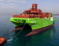 Flotadura del SOV SWATH Groene Wind