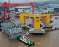 Imágenes del embarque de la cimentación flotante del parque eólico marino Yangxi Shapa II
