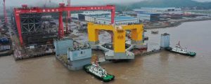 Imágenes del embarque de la cimentación flotante del parque eólico marino Yangxi Shapa II