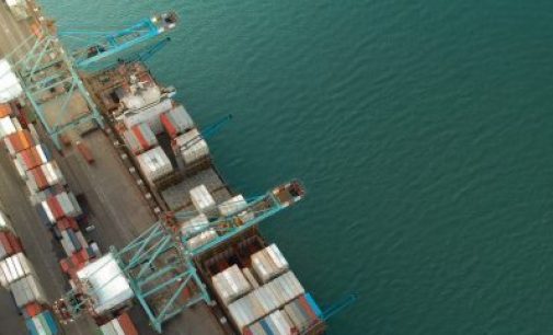 Marina Mercante prohíbe el paso al Black Star por transportar carga trasbordada de un buque ruso sancionado