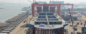 China celebra la botadura de la plataforma para acuicultura offshore Zhuhai Qin