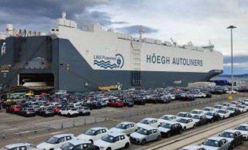 El puerto de Santander conmemora la primera escala del PCTC Höegh Sunrise