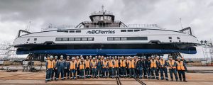 Botadura del décimo ferry de BC Ferries, el Island K’asa