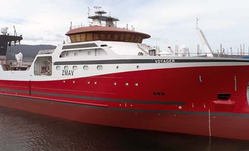Nodosa Shipyard bota el arrastrero factoría Voyager