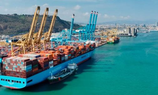 Primer suministro de bioetanol a un barco en el Port de Barcelona