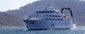 Prorrogan la gestión compartida del buque Intermares cuatro años más