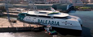 Baleària pone a flote su primer ‘fast ferry’ 100% eléctrico que conectará Tarifa y Tánger